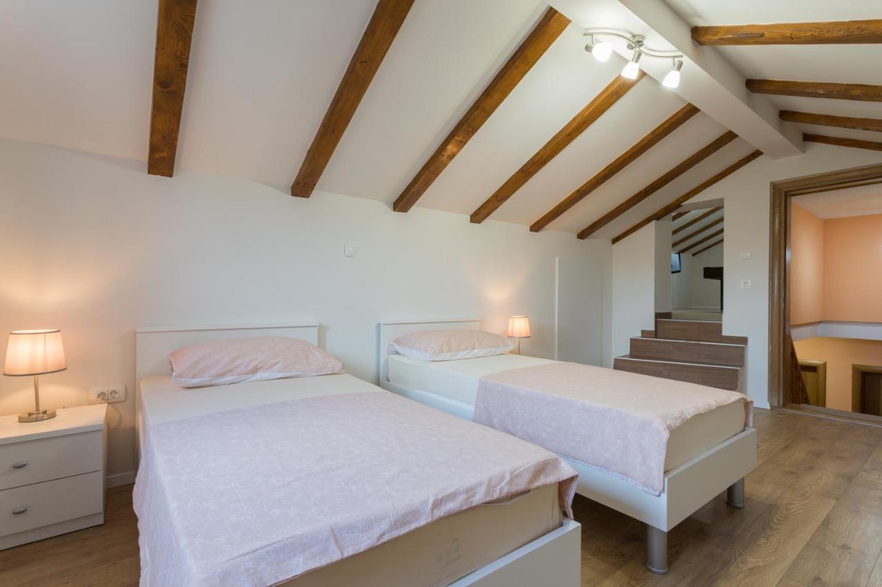 Holiday Home Antonio Dracevac Ninski エクステリア 写真
