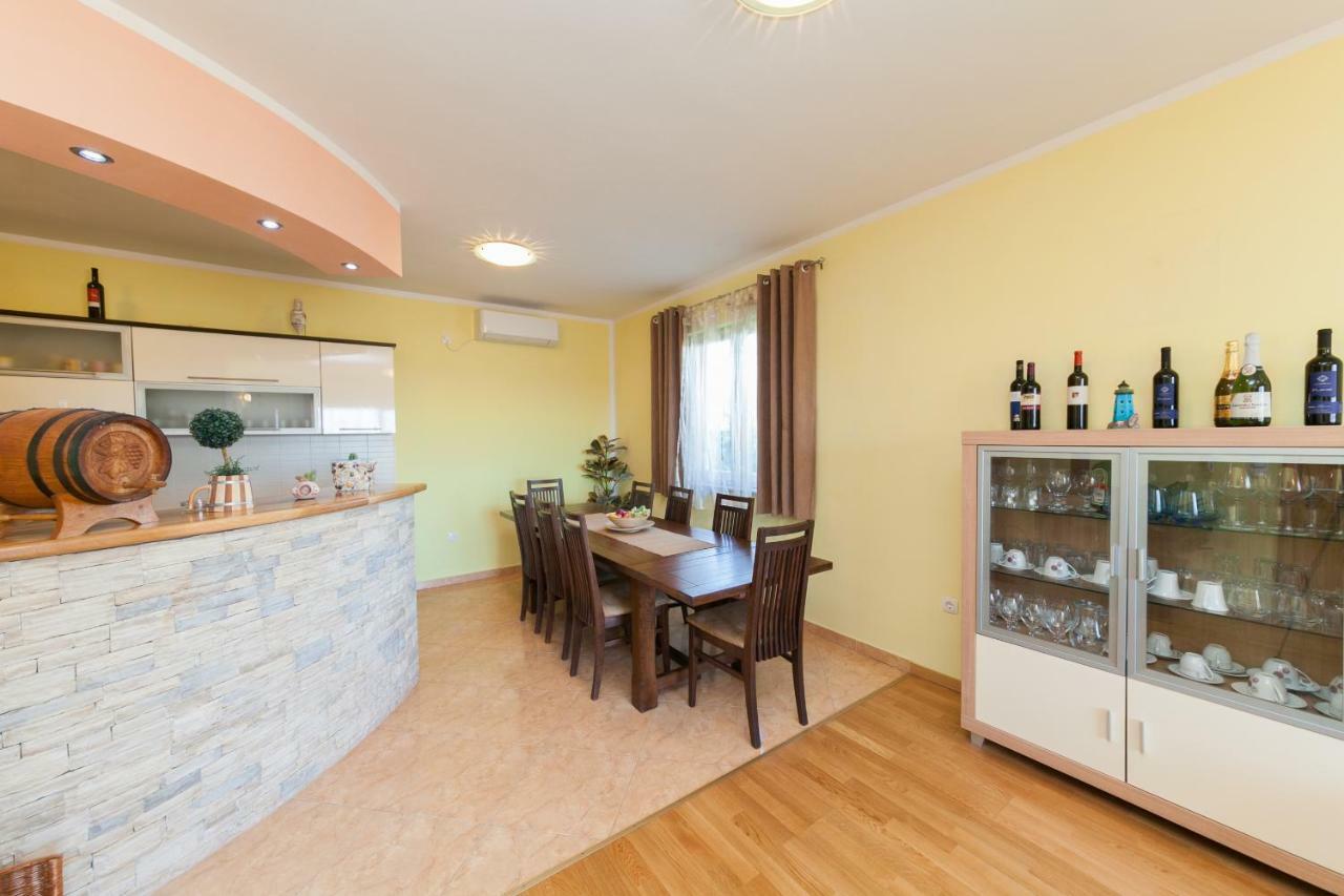 Holiday Home Antonio Dracevac Ninski エクステリア 写真