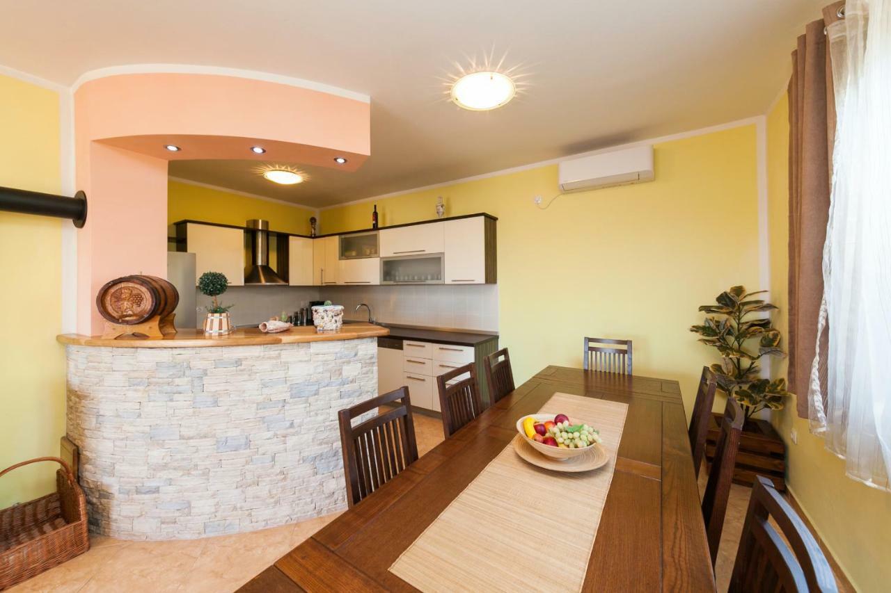Holiday Home Antonio Dracevac Ninski エクステリア 写真